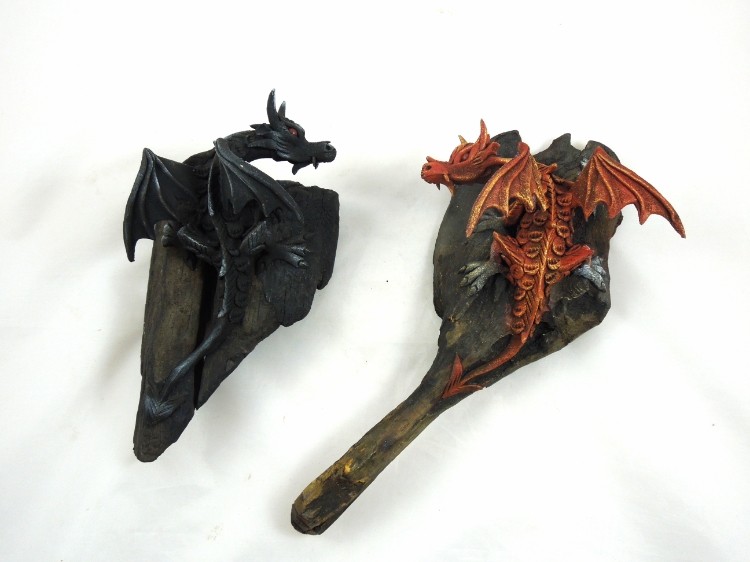 Europäische Drachen hängend